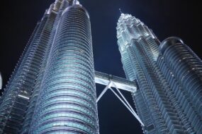 petronas twin towers 2112152 1280 ICOF